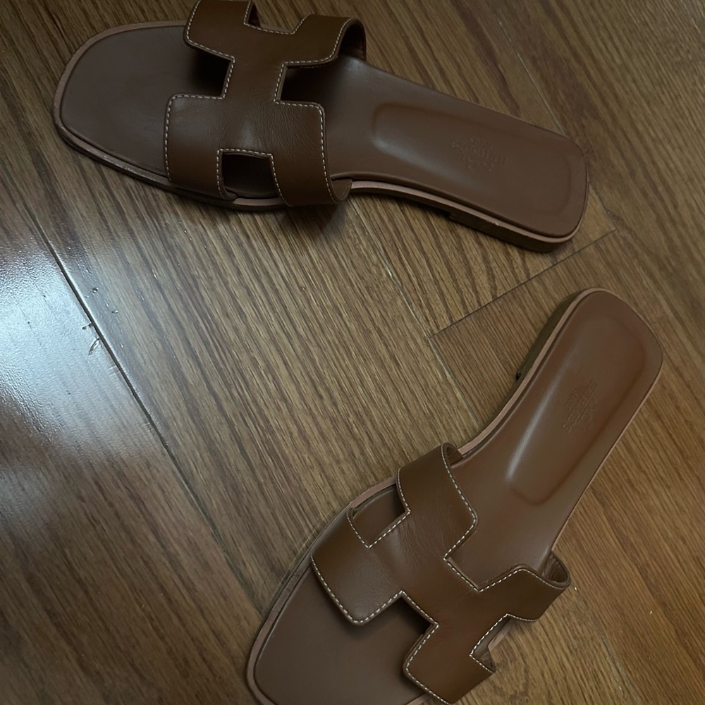 Hermès Oran Sandals